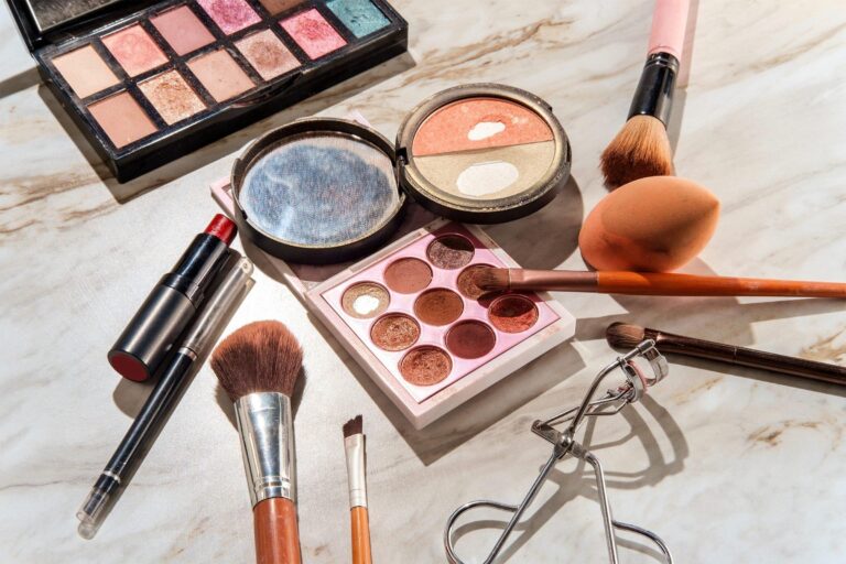 Master the Art of Makeup: Your Ultimate Guide to Achieving Flawless Looks