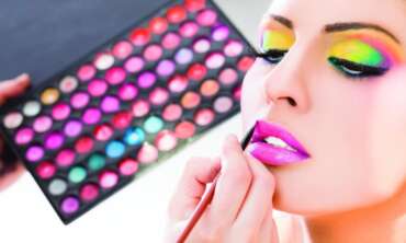 Mastering the Art of Makeup: Expert Tips and Tricks for Flawless Beauty