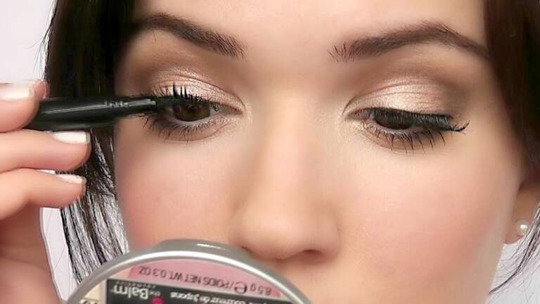 Two Simple Methods for Beginners to Apply False Eyelashes