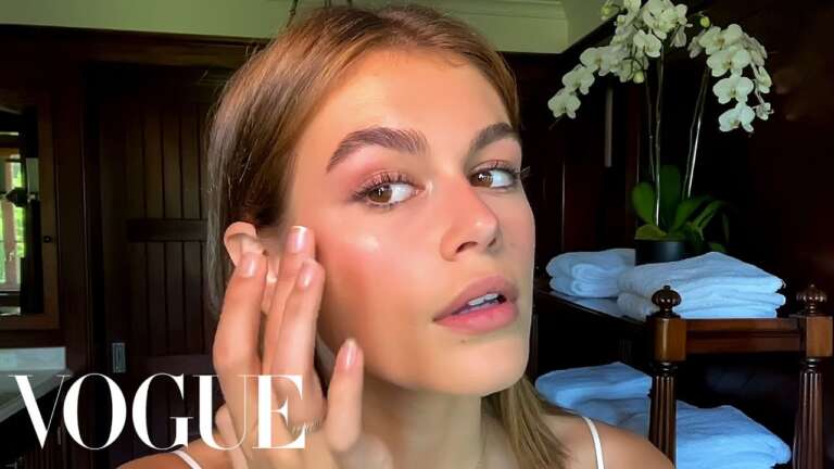 Discover Kaia Gerber’s Secret Techniques to Facial Sculpting and Achieving Sun-Kissed Makeup Look