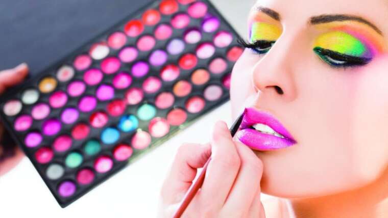 Mastering the Art of Makeup: Pro Tips and Tricks for Flawless Beauty