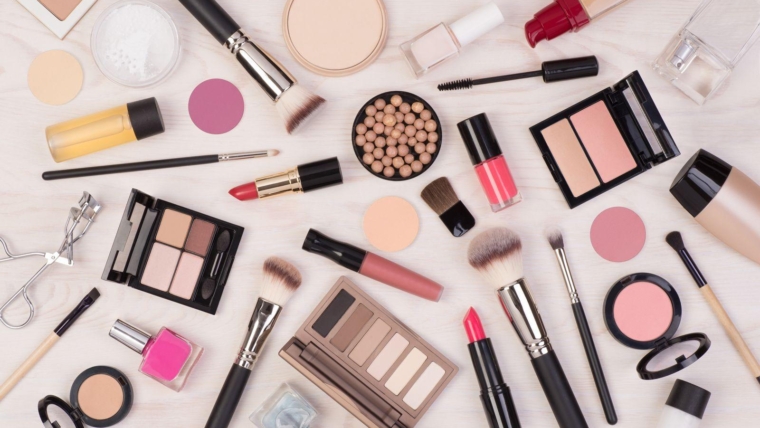 Unlock the Secrets of Makeup Mastery: Expert Tips and Tricks for Flawless Beauty